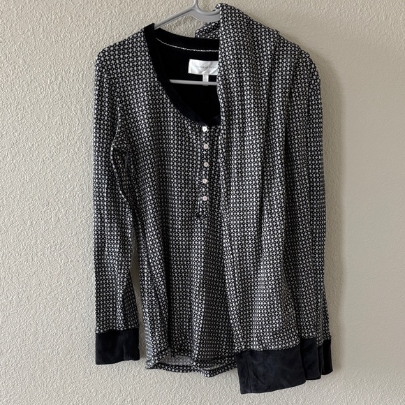 VICTORIA'S SECRET Black & White Thermal Henley Pajama Set size Large - Picture 1 of 12